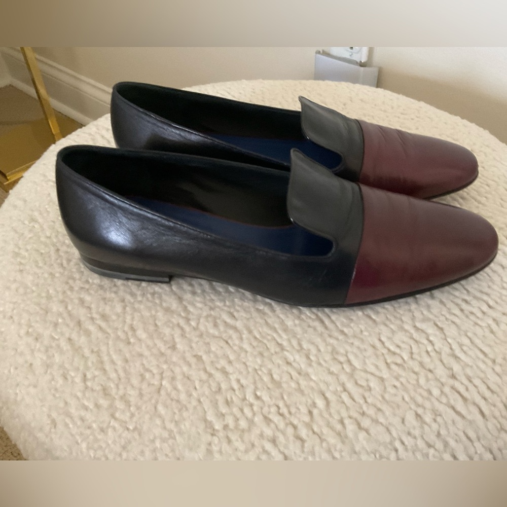 JIL SANDER  LOAFERS IN SIZE US 7 - 37.5 ITALIAN IN COLOR NAVY/BURGUNDY .